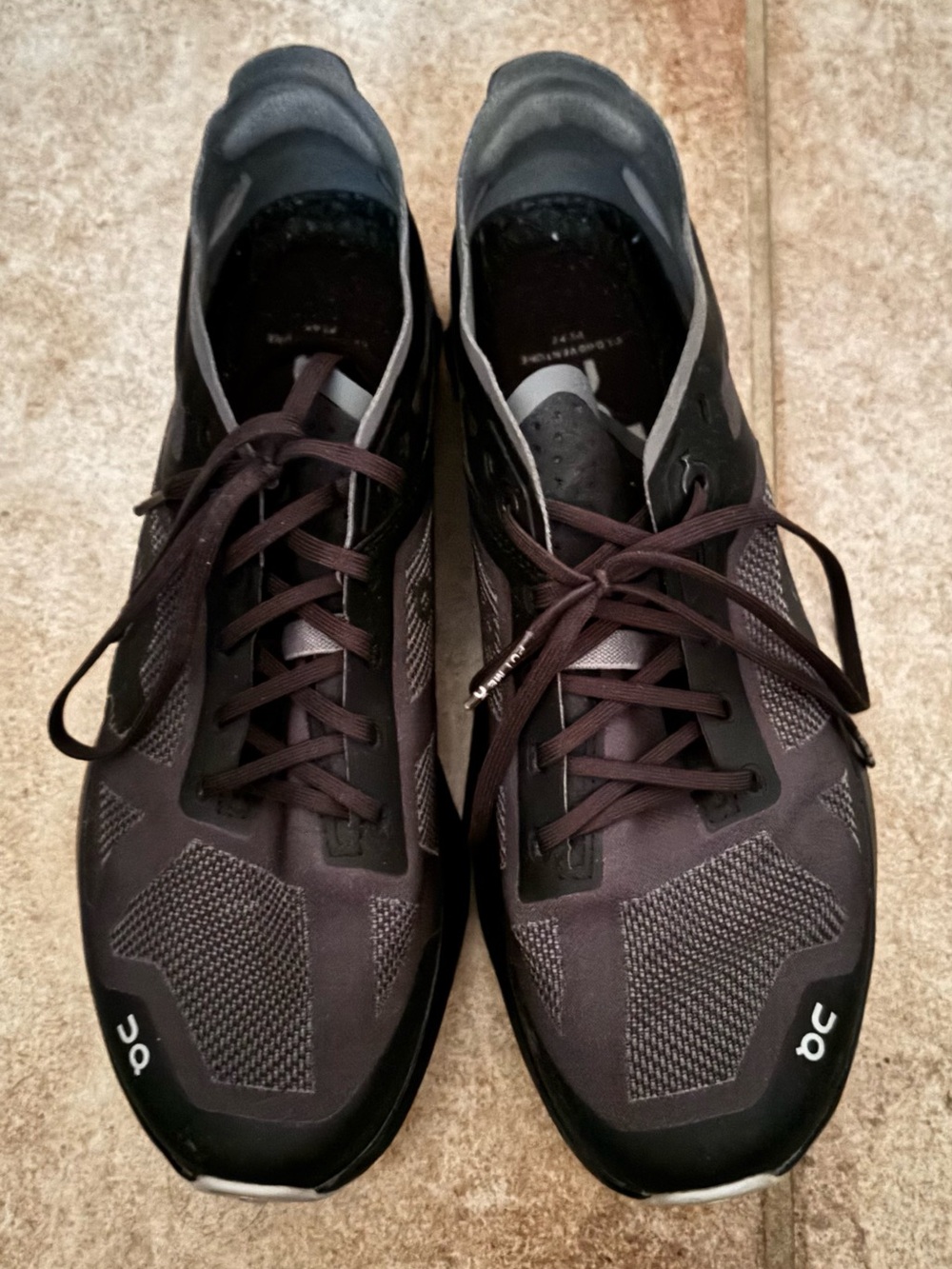 On Running woman’s  Cloudace Running Shoes - Charcoal Black